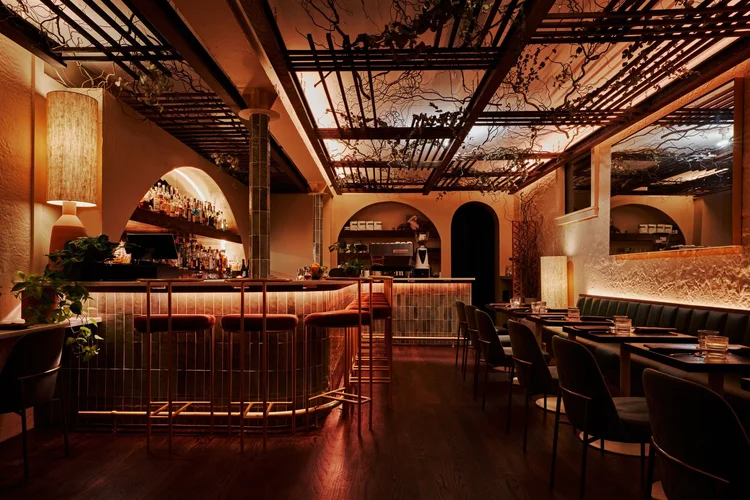 Bar ANA — view 1 of 4