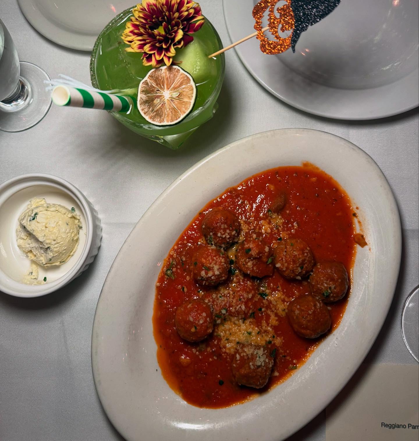 Amore e Amore — view 2 of 4